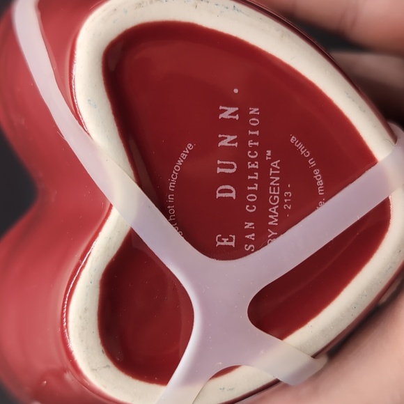 Rae Dunn XO Heart Measuring Cups - Picture 7 of 10